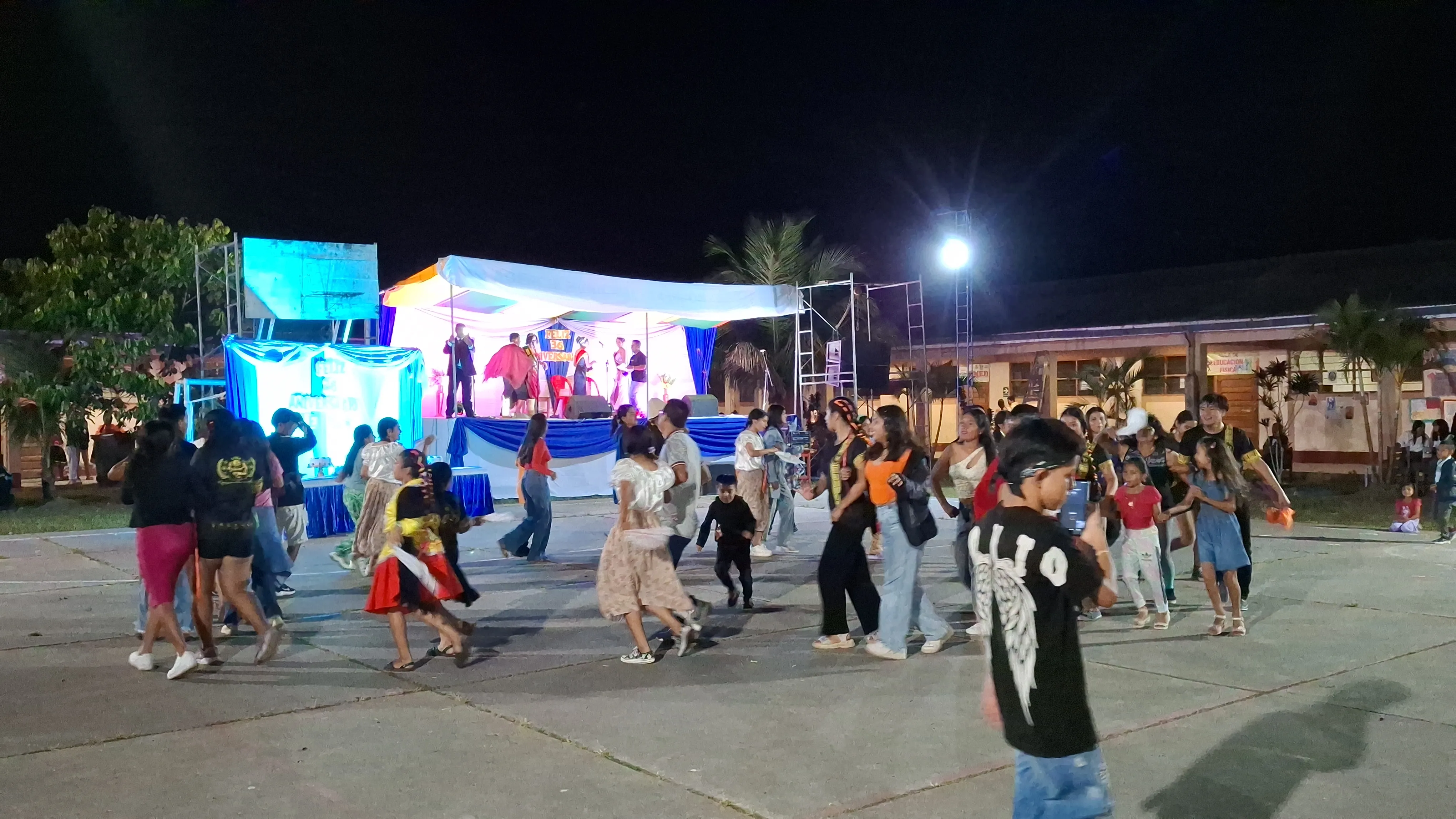 Aniversario del Colegio Santiago Antunez de Mayolo - La Unión